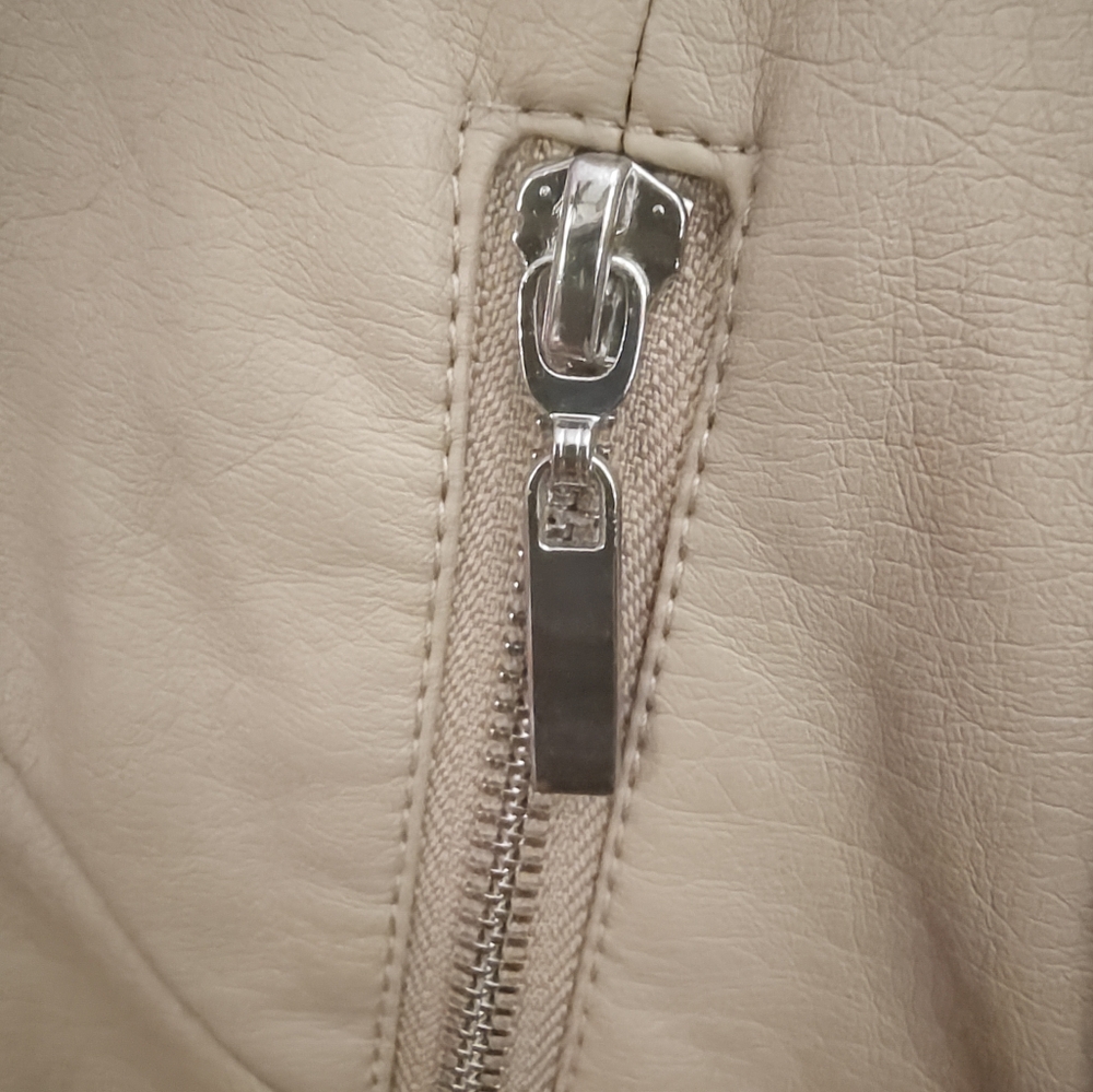 Chic jacket - Picture 7 of 8